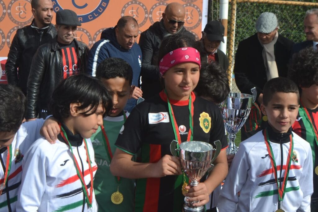 هبة يوسفي، بطلة الكونغ-فو التي أصبحت نجمة كرة القدم