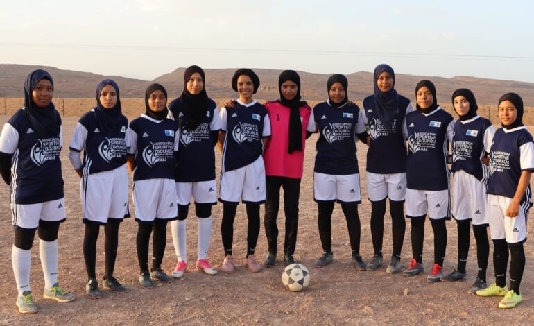  Football féminin : les filles de Tazarine (Maroc) sur le terrain