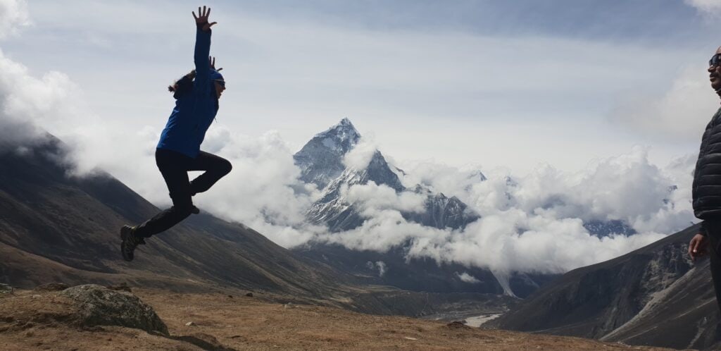 Joyce Azzam, Himalayas, jump