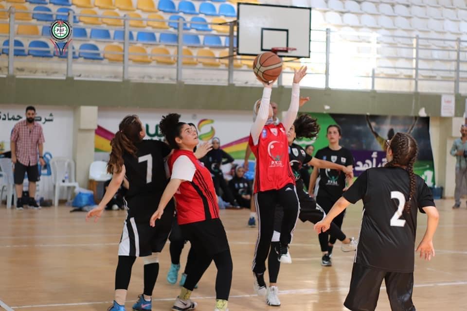 داليا نصر، أول لاعبة كرة سلة فلسطينية تحترف خارج بلدها