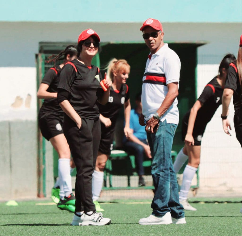 الوداد الرياضي المغربي يختار سيدة لمنصب مساعدة مدرب كرة القدم