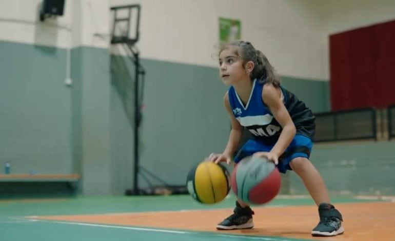  عائلة رياضية تؤسس أكاديمية لكرة السلة في لبنان