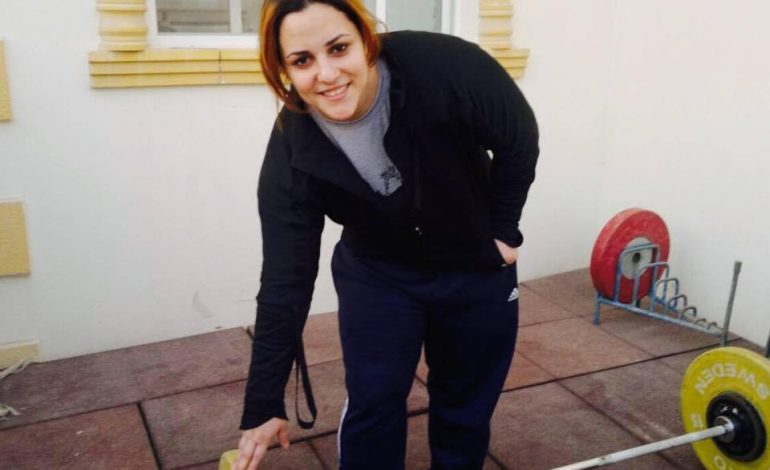  Une championne égyptienne d’haltérophilie immobilisée par la maladie