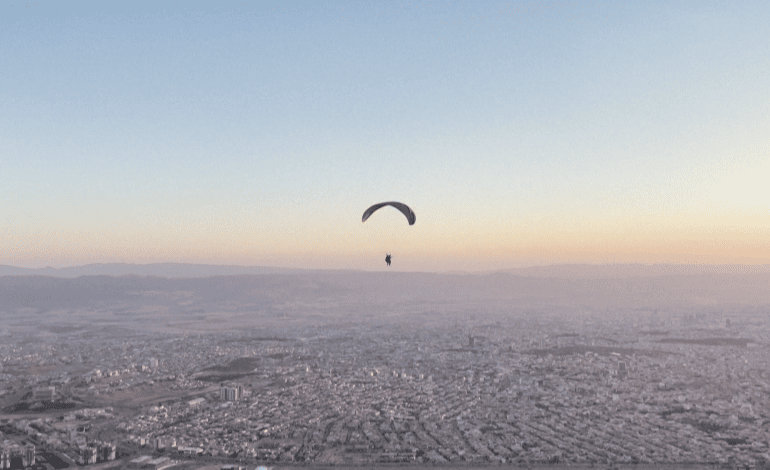  Le parachutisme : nouvelle tendance pour les Irakiens de Sulaymaniyah