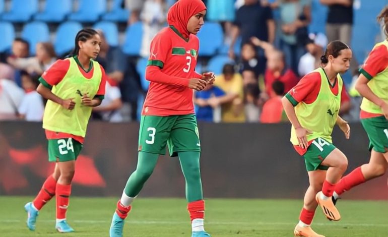  لبؤة اليوم: نهيلة بنزينة، أول لاعبة في تاريخ المونديال ترتدي الحجاب