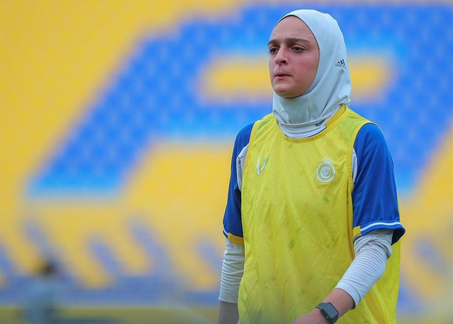 كرة القدم: لينا بوساحة.. اللاعبة التي تركت الدوري الفرنسي من أجل الحجاب